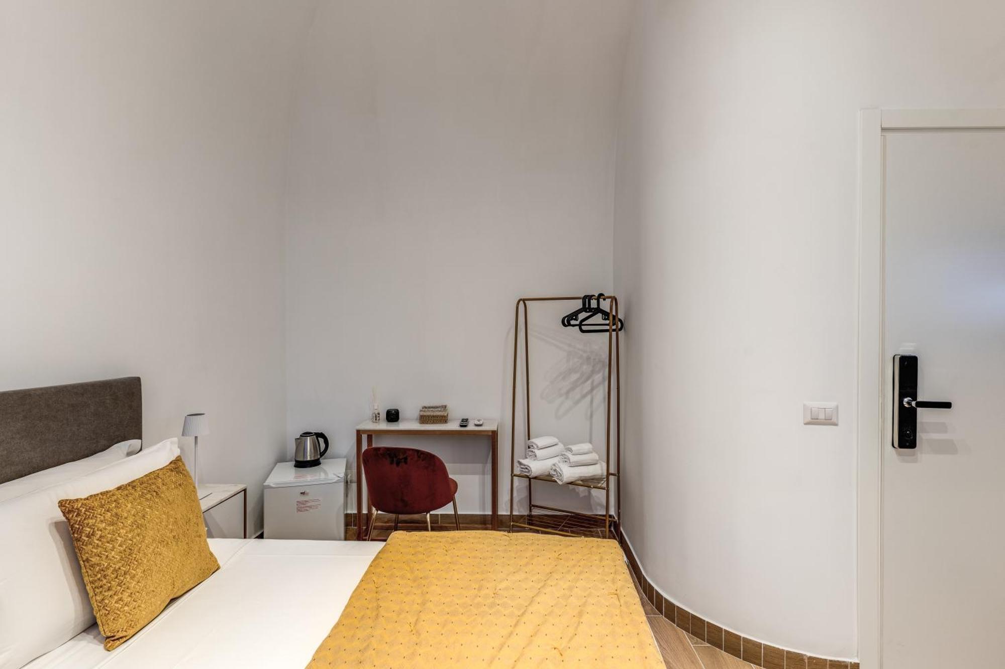 Domus Partenopea Napoli Esterno foto