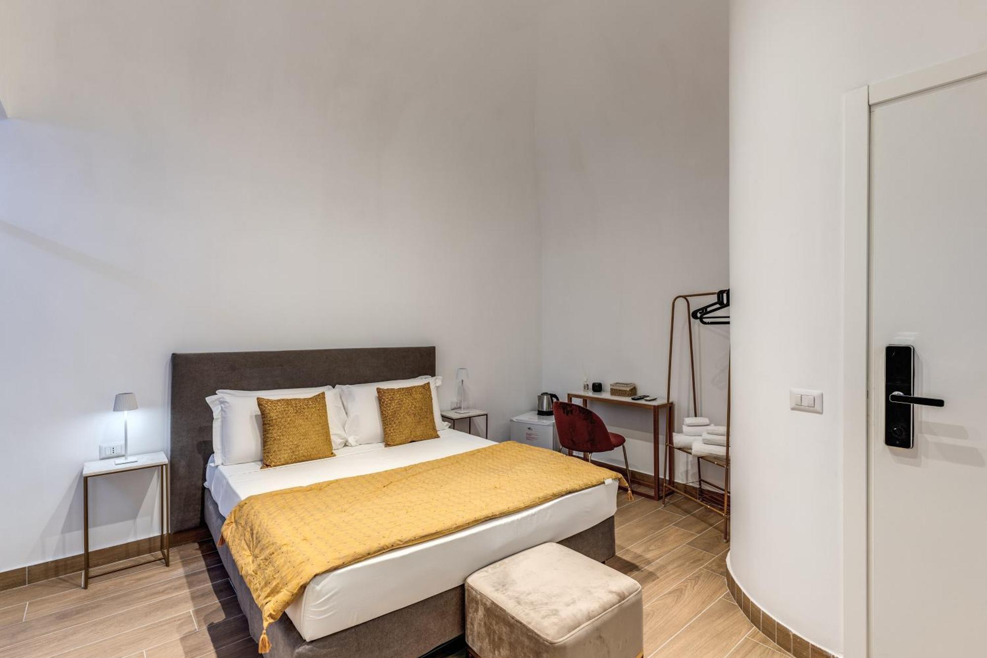 Domus Partenopea Napoli Esterno foto