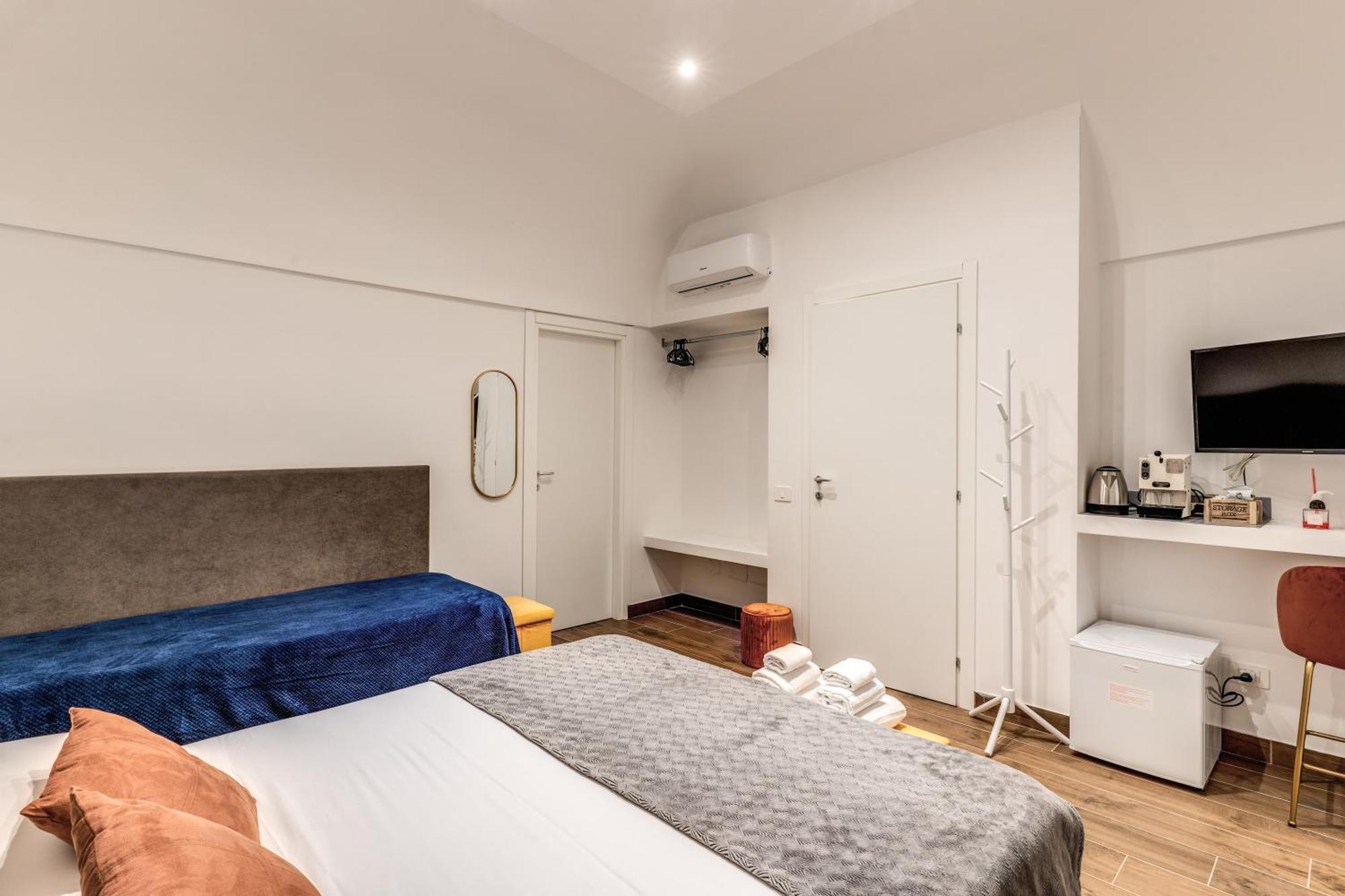 Domus Partenopea Napoli Esterno foto