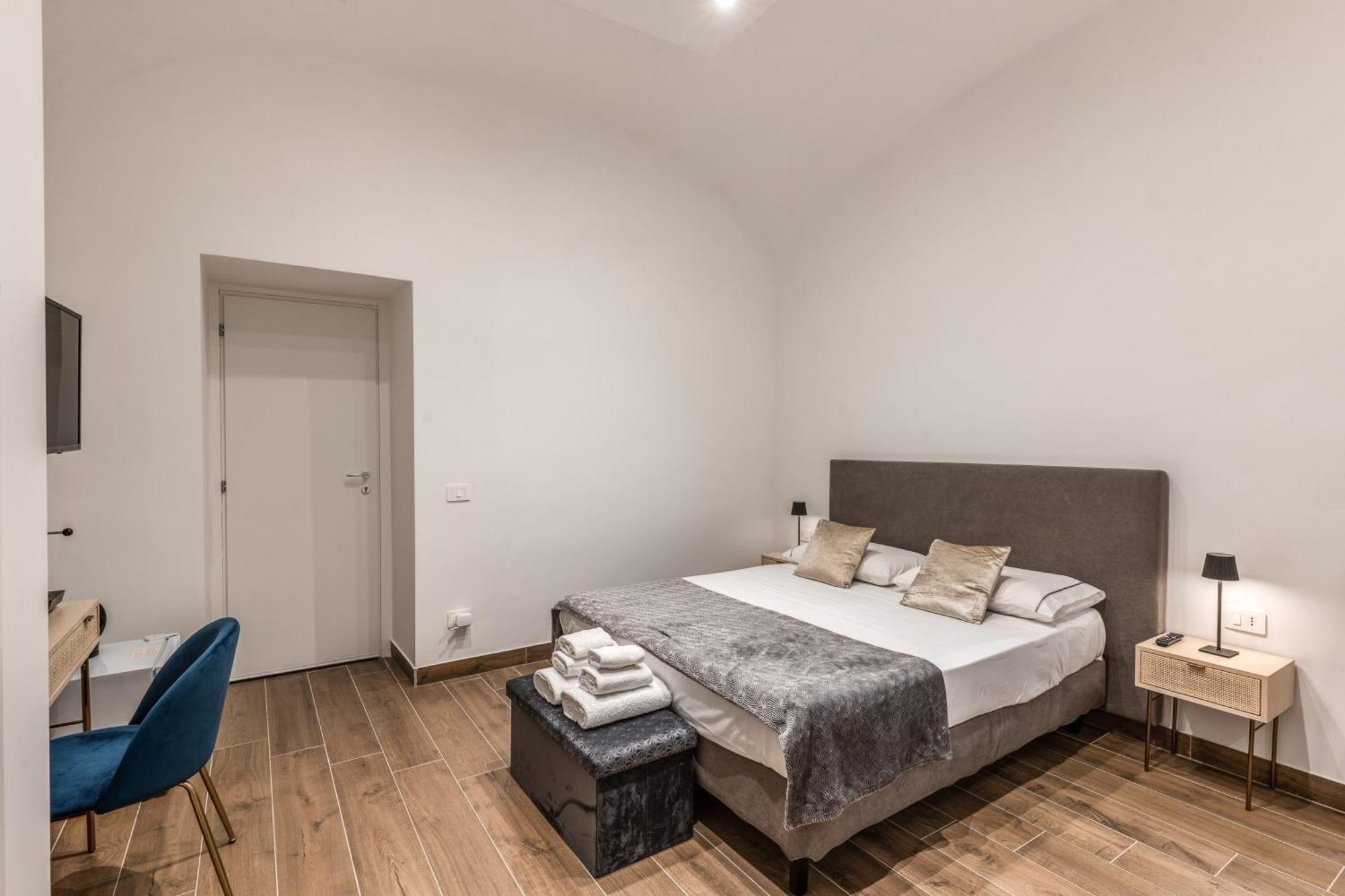 Domus Partenopea Napoli Esterno foto